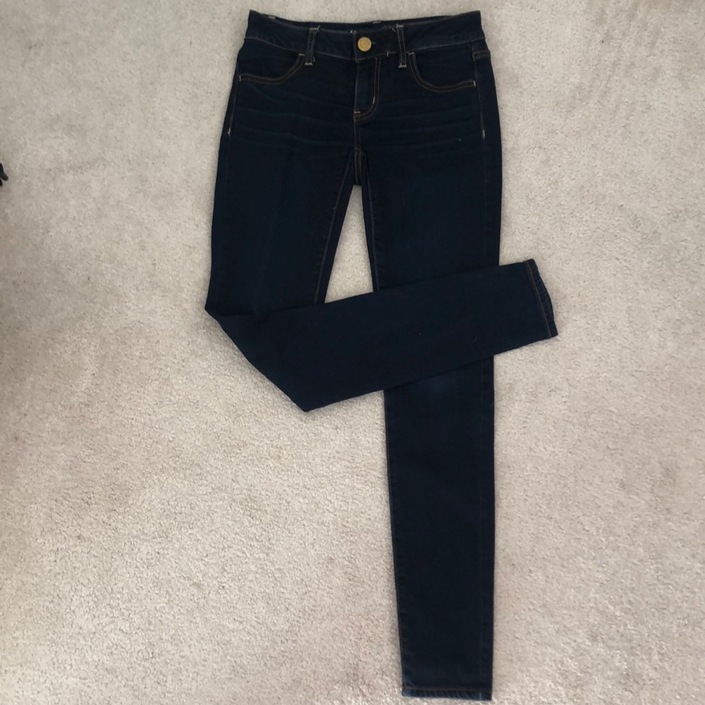 Dark wash AE jeggings